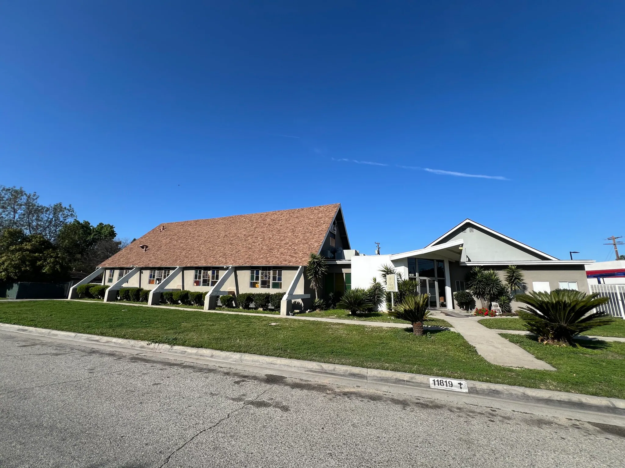 Current building at 11819 in Whittier — the property we are purchasing